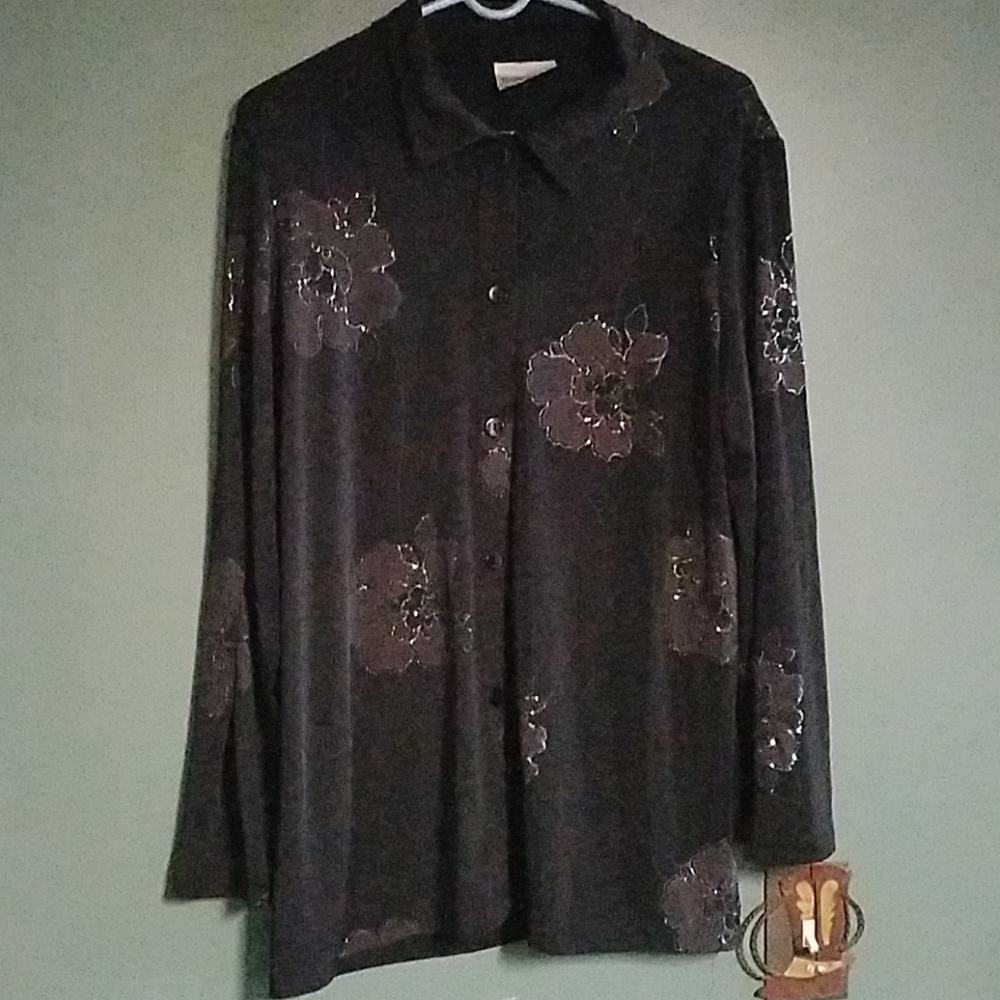 Fashion bug long sleeve button up blouse